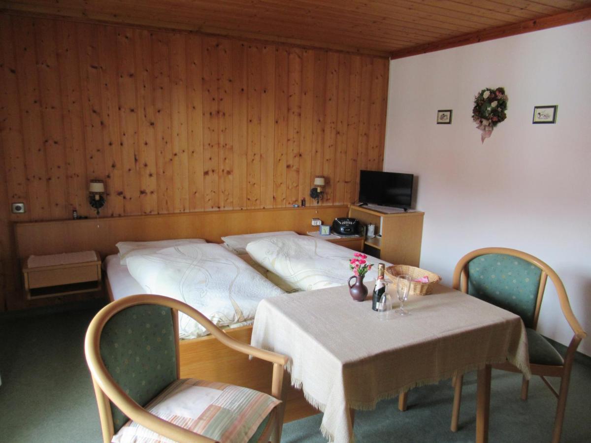 Hotel Haus Elfriede à Reit im Winkl Extérieur photo